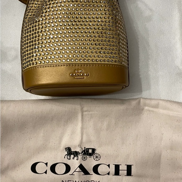 NWT COACH GOLD LEATHER MINI BUCKET BAG CROSSBODY BAG - Picture 7 of 10